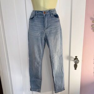 Harper Heritage (Francesca’s) Light Blue Stretch Rolled Cuff Mid Rise Jeans